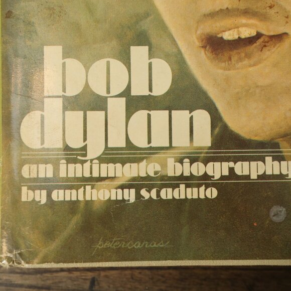 Bob Dylan An Intimate Biography - Picture 4 of 12